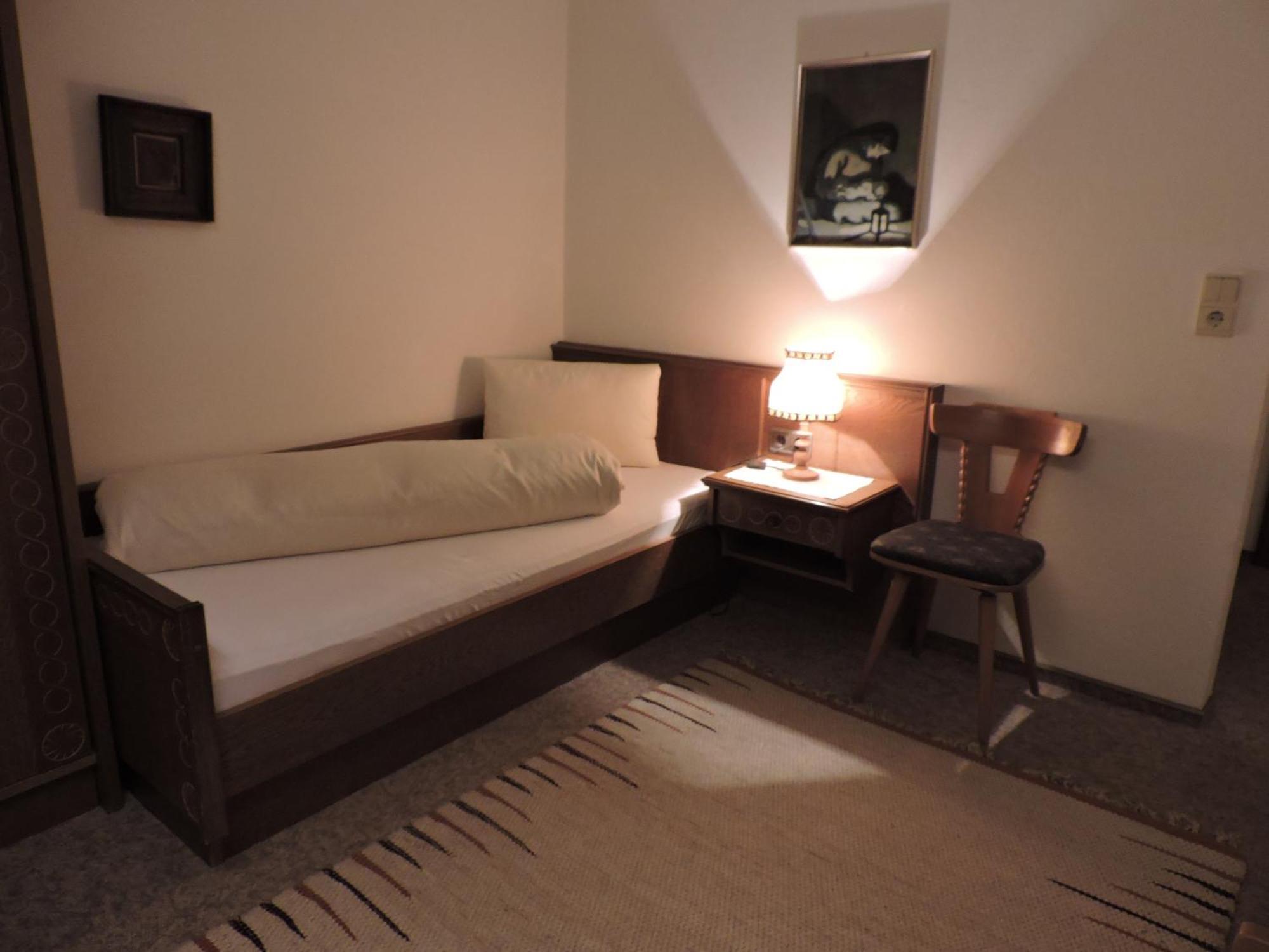 Pension Wallnoefer Mieming Ruang foto